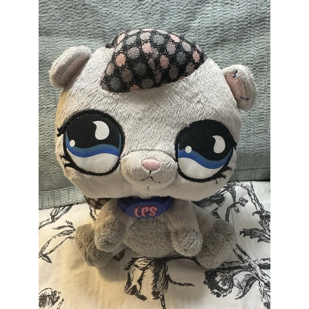 Littlest Pet Shop VIPs Gray Plush Squirrel Y2K Collar Hasbro 2008